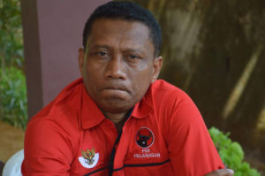 Di Bangun Sumur Bor, Warga Desa Tana Duen Ucapkan Terimakasih ke Eman Kolfidus