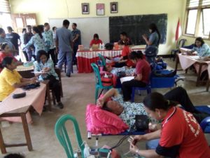 Peringati Hut ke-72, PGRI Koting Donor Darah untuk Sesama