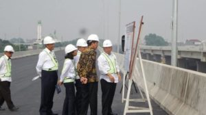 Presiden Jokowi Resmikan Jalan Tol Becakayu,Setelah Mangkrak 22 Tahun