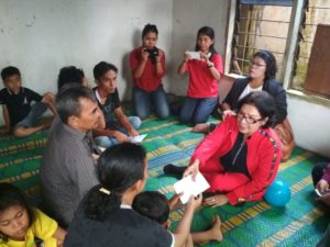 Rosti Uli Purba Berikan Bantuan Kepada Keluarga Korban Kebakaran