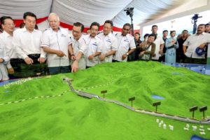 Malaysia Tangguhkan Megaproyek Kereta Api
