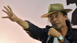 Sujiwo Tedjo: Kali ini Aku Bela Jokowi