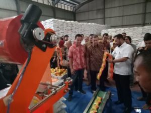 Indonesia Surplus Beras, Bulog Jamin Ketersediaan Beras Hingga Pertengahan 2019