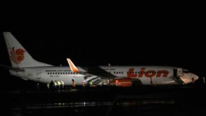 Serpihan Pesawat Lion Air Jatuh di Perairan Tanjung Karawang