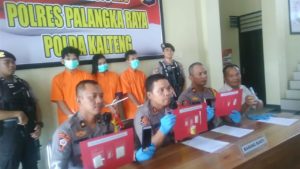 Dua Kurir Narkoba Dibekuk Polisi, 1 Diantaranya Perempuan