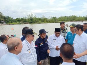 KemenESDM Bagikan 314 Paket Konverter Kit Untuk Nelayan