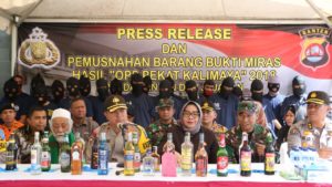 30 Ribu Miras Hasil Operasi Pekat Kalimaya 2018 Dimusnahkan Polda Banten
