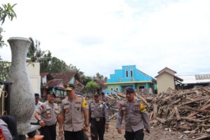 Kapolda Banten Pantau Pencarian Korban Tsunami ke Desa Sumur