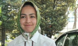 Ditanya Soal Wawan Bermalam Dengan Wanita di Hotel, Airin Pilih Diam