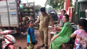 Camat Parenggean lakukan Sidak Gas 3 Kg