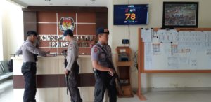 Menjelang Pesta Demokrasi, Brimobda Banten Tingkatkan Penjagaan Kantor KPU