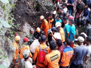 3 Anak Tewas, 1 Kritis Tertimbun Longsor di Sikka NTT
