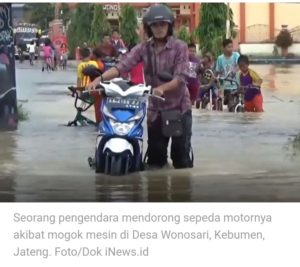 Banjir Terjang Mojokerto dan Kebumen