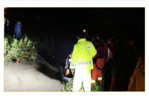 Banjir di Surabaya, Seorang Bocah Meninggal Terseret Arus