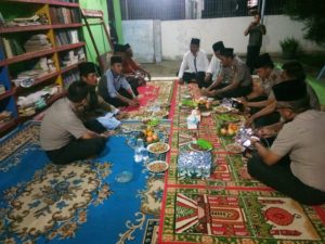 Polres Serang Silaturahmi Ke Kediaman Ustadz Abdul Aziz