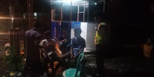 Sambangi Penjaga Pintu Rel Kereta, Ditsamapta Polda Banten Sampaikan Pesan Kamtibmas