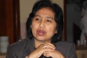 “Bermunajat Bagimu Indonesia” Puisi Balasan Irma Chaniago untuk Neno