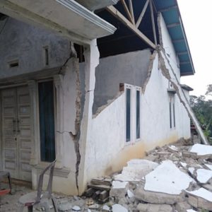 Pasca Gempa, Warga Solok Selatan Butuh Tenda dan Bahan Makanan