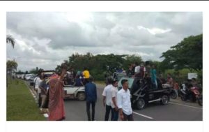 Warga Lombok Geram, Pendemo Yang Tolak Neno Warisman Diusir