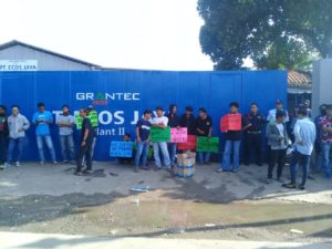 Merasa Diabaikan, Warga Kecamatan Pasar Kemis Demo PT ECOS JAYA