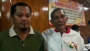 Pemilu Jurdil dan Tidak Ada Kecurangan, Saksi Prabowo dan Jokowi Pelukan di Solo