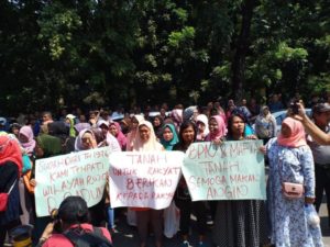 Dugaan Pungli Pembagian Sertifikat, Warga Geruduk BPN dan Walikota Jakarta Timur