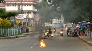 Manokwari Masih Mencekam, Massa Teriak Jarah Toko
