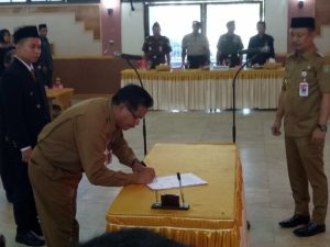 Jelang Pergantian Tahun 2019, Bupati Barsel Lantik 204 Pejabat