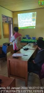 Dinas Pertanian Bartim Lakukan Bimtek Kepada Petani Milenial