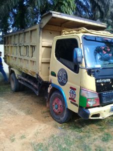 Dump Truck Serempet Ibu – Ibu