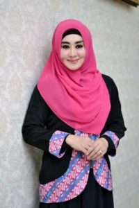 Anggota DPR RI Partai NasDem, Lisda Hendrajoni, : Covid -19 harus kita lawan bersama