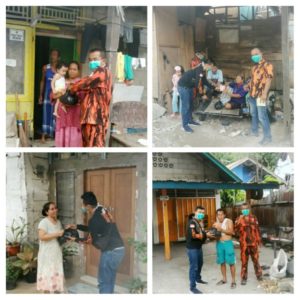 PP Sumbar Bagi Sembako kepada Warga yang Sedang Menjalani Karantina di Rumah