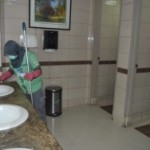 Penumpang Pesawat Wajib Mandi di Bandara Djuanda Surabaya