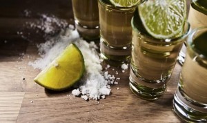 Ini RUU-nya, Peminum Alkohol Bisa Dipenjara 2 Tahun