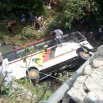 Bus Rombongan Pemda Agam Terjun Bebas ke Dalam Sungai, Tiga Meninggal Dunia