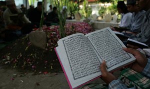 Nyekar Menjelang Ramadhan Benarkah Dianjurkan Rasulullah? Begini Dalilnya