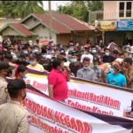 Ribuan Warga Rantau Pandan Demo Tolak Perusahaan Atas Dugaan Illegal Minning dan Penyerobotan Tanah Warga