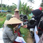 Door To Door Jemput Aspirasi,  Warga Batu Balang Terbaru dan Takjub Dikunjungi Rezka Oktoberia