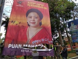 Baliho Puan Dicoret Tulisan Open BO,  PDIP Batu Lapor Polisi