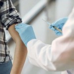 Mau Melakukan Vaksinasi, Ini Daftar Penyakit Bawaan yang Tidak Boleh di Vaksin