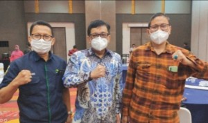 Kongres Berlangsung Panas, Dr (c) Apt Rustian MKes Terpilih jadi Ketum IKA Unand