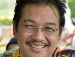 Denny JA: Zaman yang Susah akan Melahirkan Karya Puisi yang Gemilang