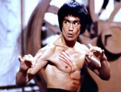Bruce Lee : Kekasih Gelap, Narkoba dan Triad