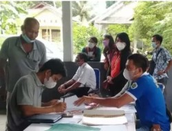 Sebanyak 47 KPM Desa Karang Langit dapat Bansos Melalui DPMDSos Bartim