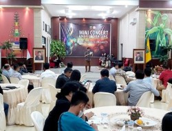 Bupati Bartim pada Kegiatan Mini Concert and Fundraising Resmi Lepas Kontingen Pesparawi Tingkat Nasional
