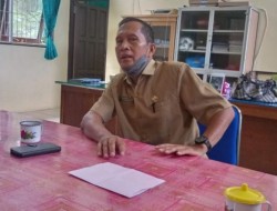 Kepsek SMPN 1 Tamiang Layang Bersama Dewan Guru Gelar Rapat Kelulusan Tahun Ajaran 2021/2022