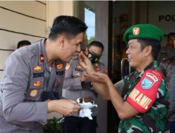 Peringati HUT POLRI  Ke -76 Tahun 2022, Koramil 1012/TLY Berikan Surpraise Kepada Kapolres Bartim