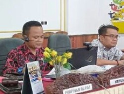 Ketua DPRD Bartim Sampaikan Hasil Rapat Kerja Terkait Raperda Dalam Rapat Paripurna
