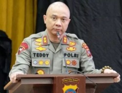Irjen Teddy Minahasa Putra Diduga Jual Barbuk 5 Kg Sabu Kepada Seorang Mami