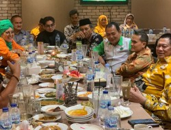 Gebu Minang Pakai Batik Minang Rancangan Desainer Bunda Reffans jadi  Seragam Resmi, OSO : Untuk Kebangkitan Minang